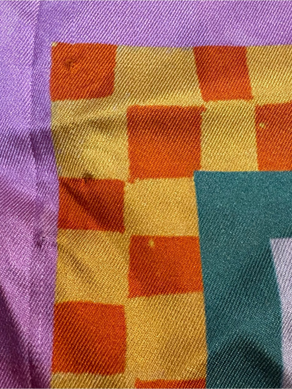 Metropolitan Museum of art silk scarf. - Picture 4 of 5
